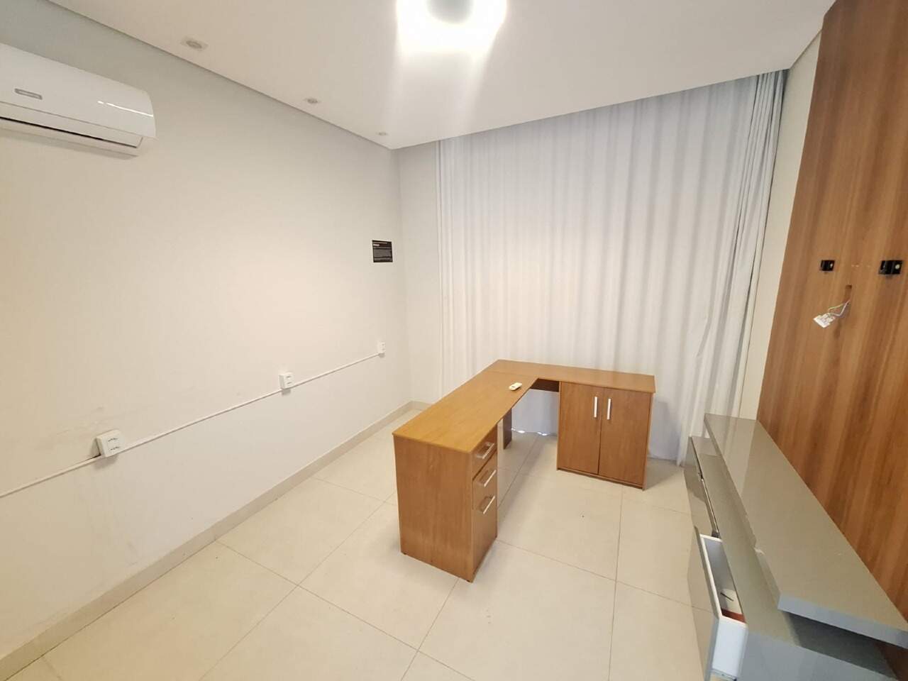 SALA COMERCIAL para aluguel no GRAÇAS: 