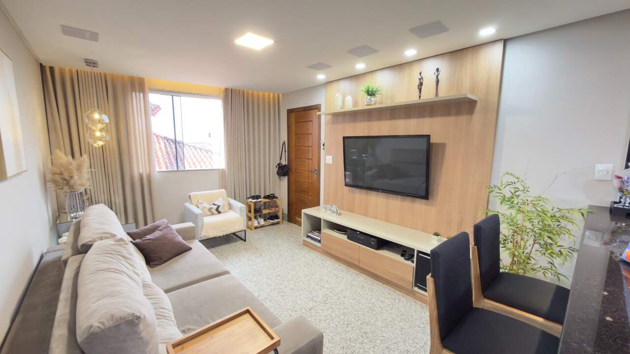 APARTAMENTO COM AREA à venda no SANTANENSE: 