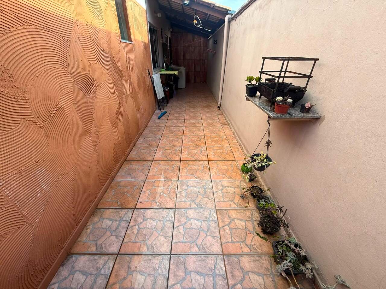 APARTAMENTO COM AREA à venda no TRES MARIAS: 
