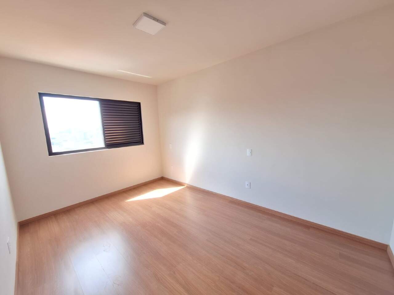 APARTAMENTO para aluguel no CERQUEIRA LIMA: 