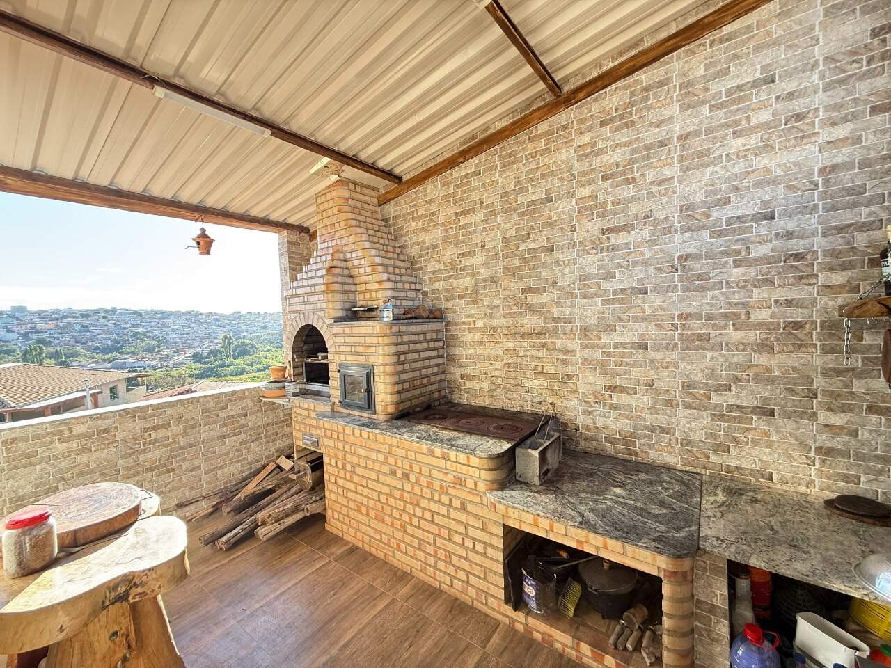 CASA à venda no AEROPORTO: 