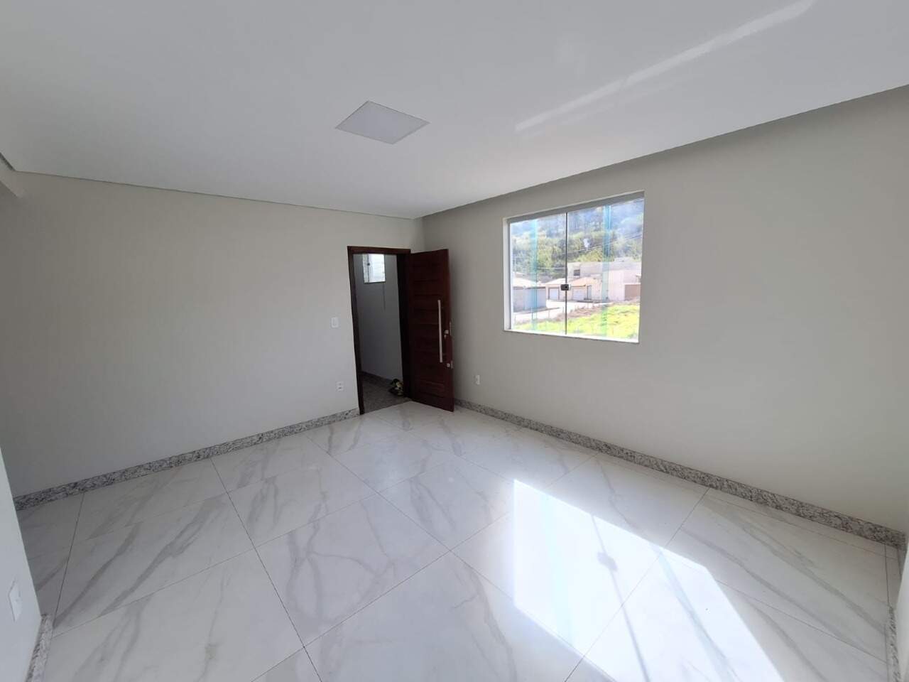 APARTAMENTO COM AREA para aluguel no OLIMPIO MOREIRA: 