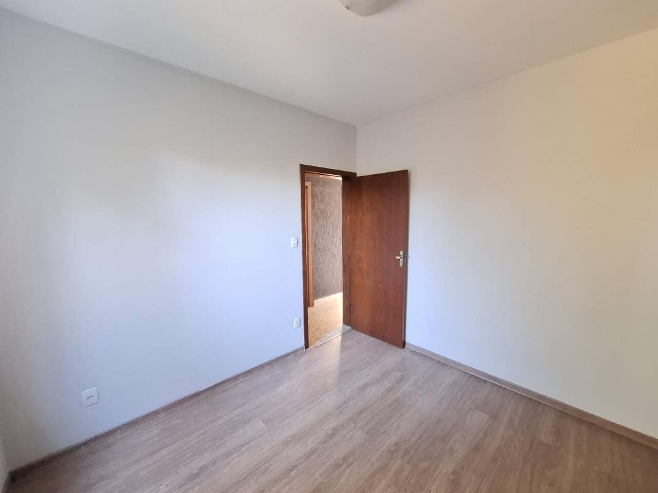 APARTAMENTO para aluguel no OLIMPIO MOREIRA: 
