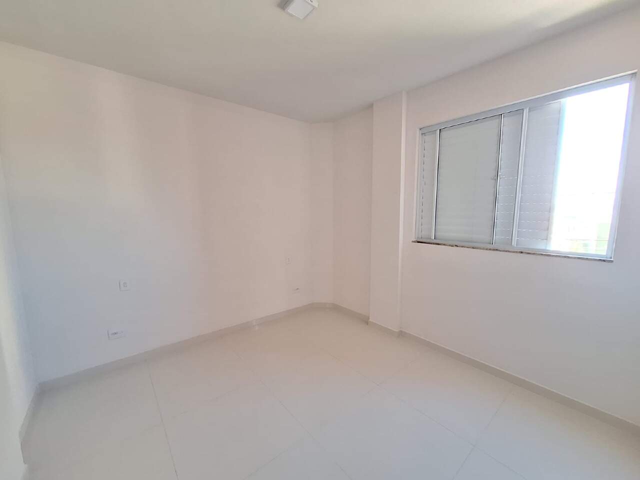 APARTAMENTO para aluguel no GRAÇAS: 