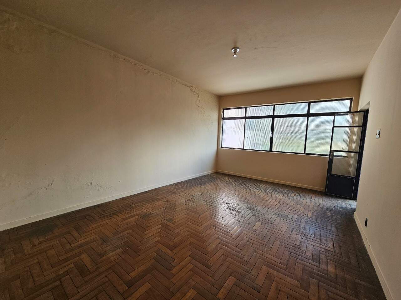 CASA para aluguel no CENTRO: 