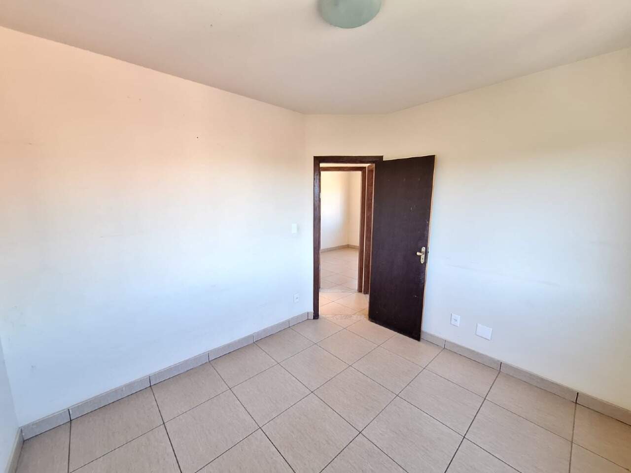 APARTAMENTO para aluguel no GRAÇAS: 