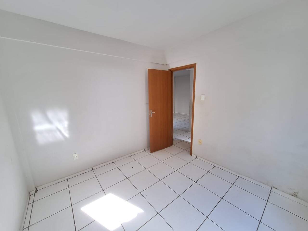 APARTAMENTO para aluguel no RECANTO DAS PEIXOTAS: 