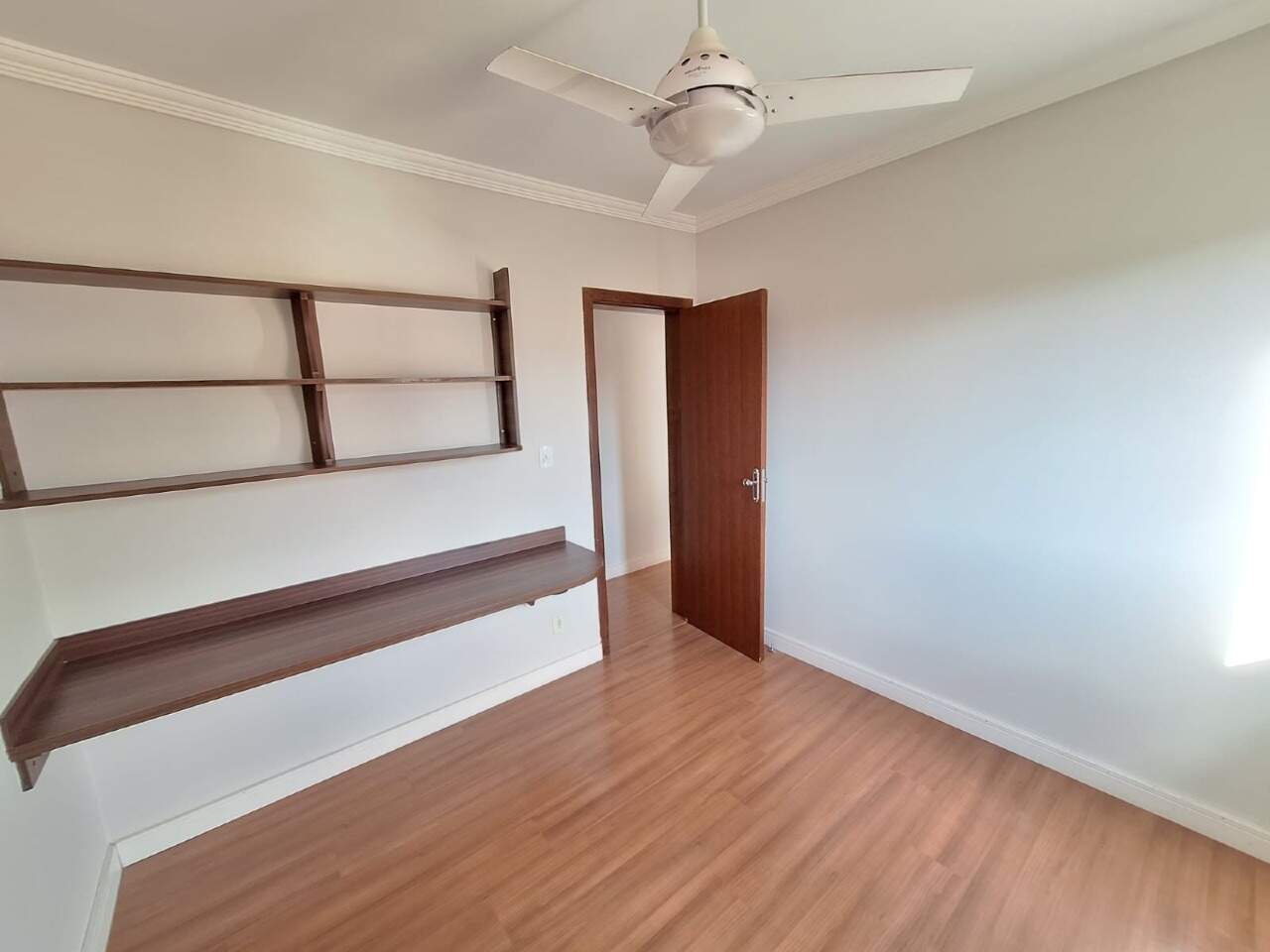 APARTAMENTO para aluguel no Residencial Morro do Sol: 