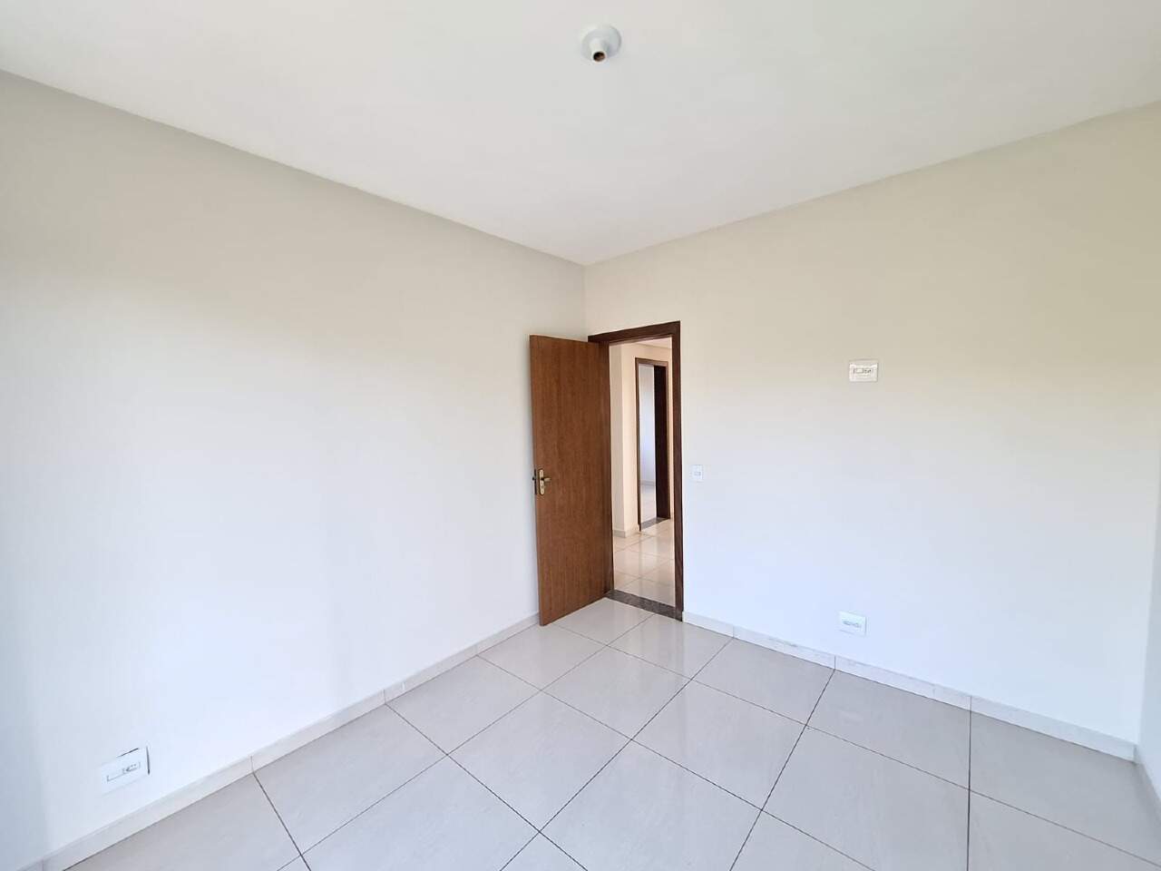 APARTAMENTO para aluguel no CHACARA DO QUITAO: 