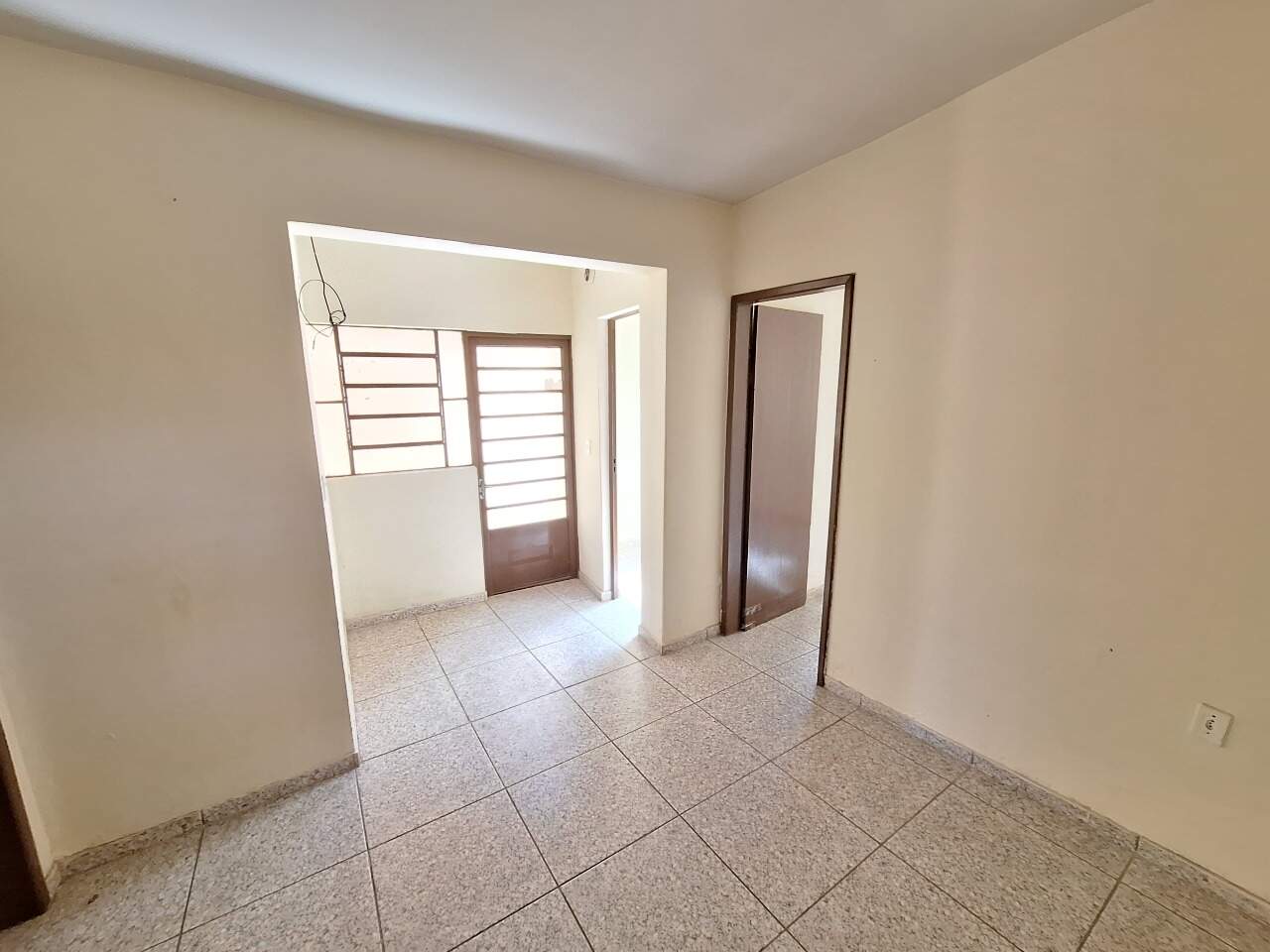 CASA para aluguel no Nogueira Machado: 