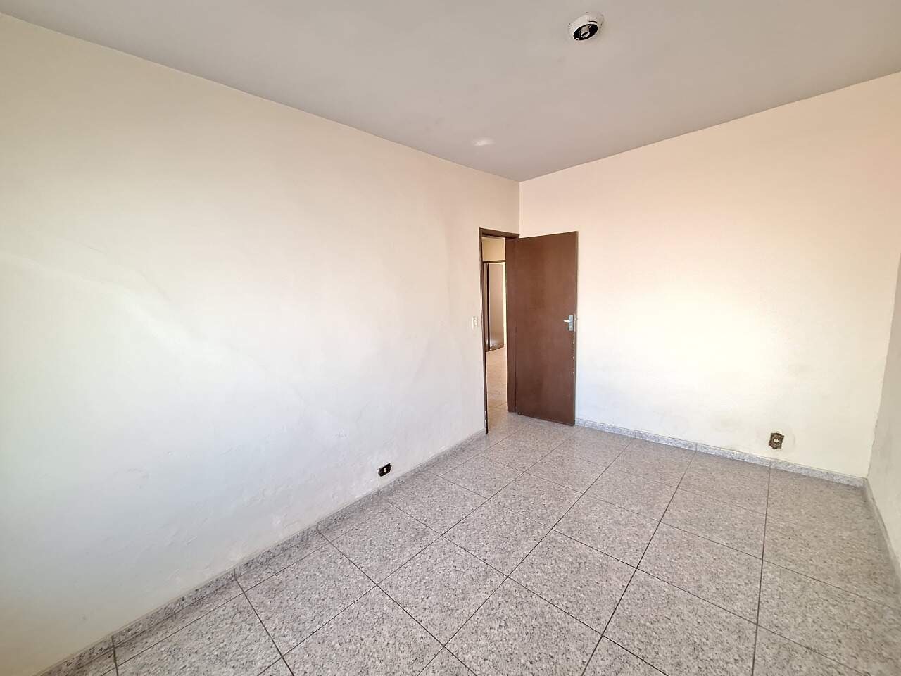 CASA para aluguel no Nogueira Machado: 