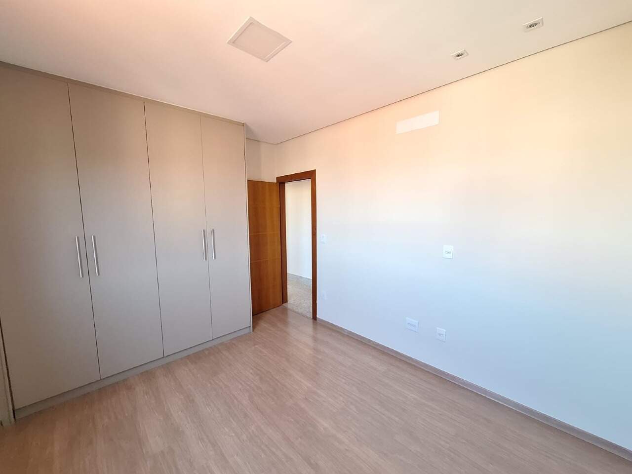 APARTAMENTO para aluguel no CERQUEIRA LIMA: 