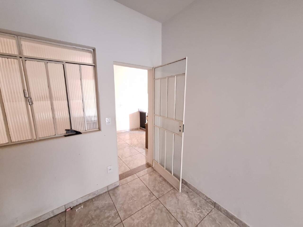 BARRACAO para aluguel no Residencial Morro do Sol: 