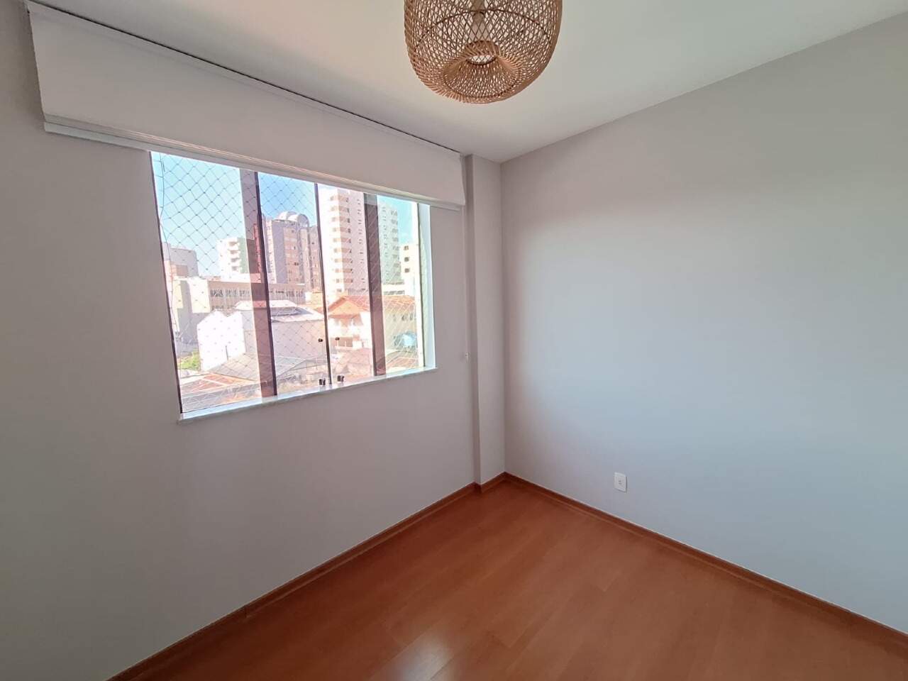 APARTAMENTO para aluguel no GRAÇAS: 