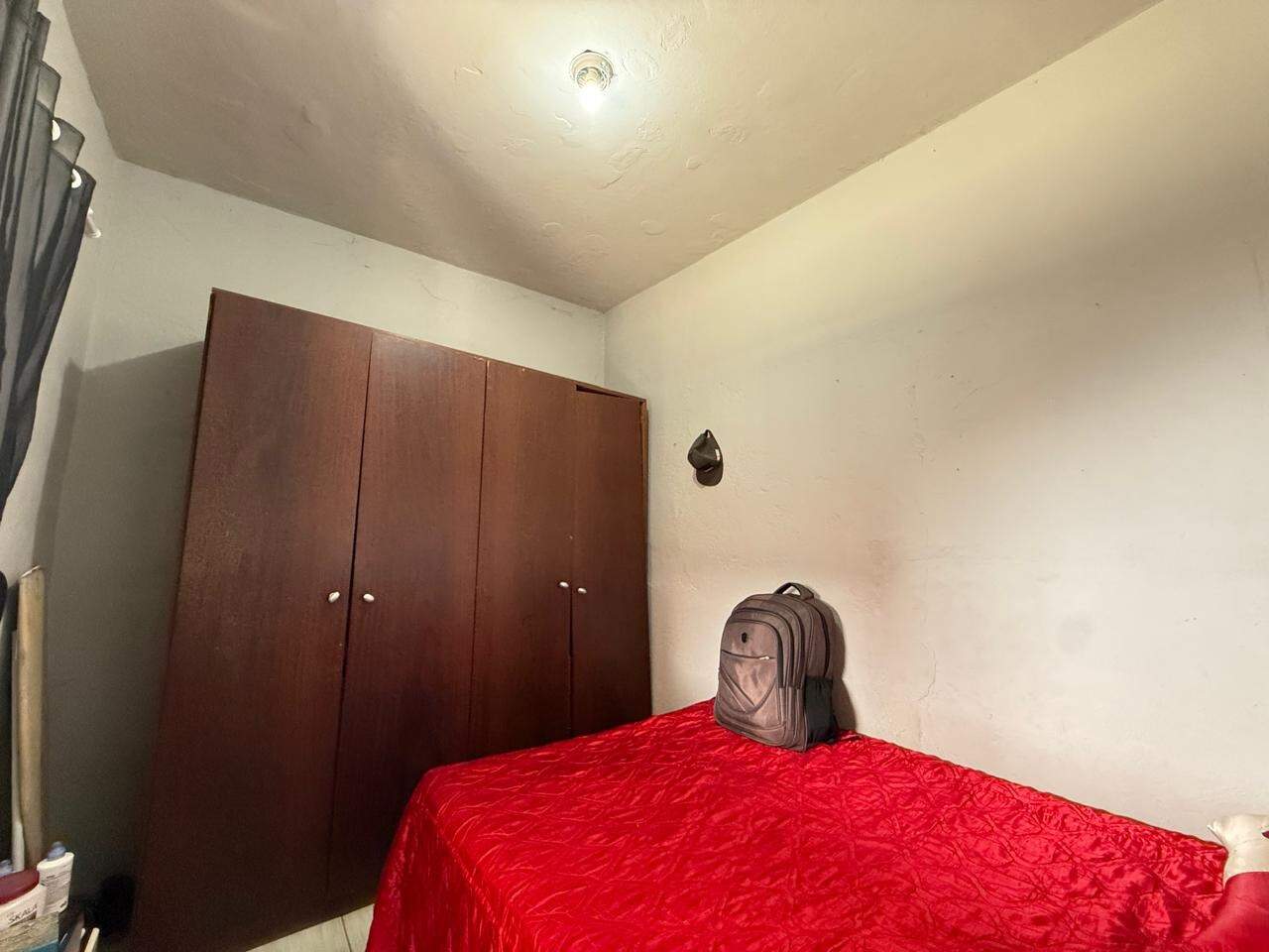 CASA à venda no Conjunto Habitacional Jadir Marinho: 