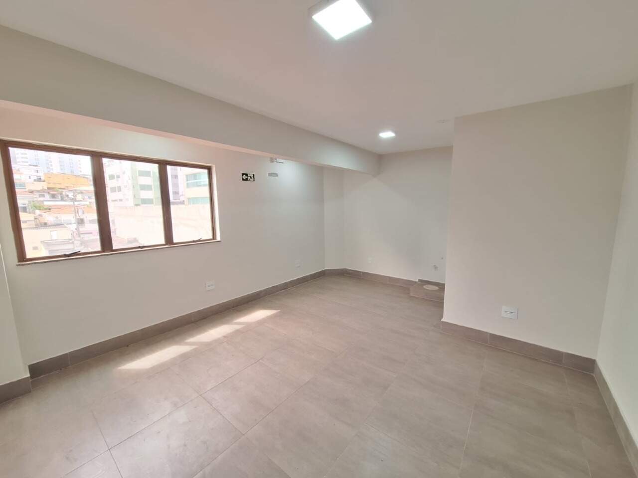 SALA COMERCIAL para aluguel no CENTRO: 