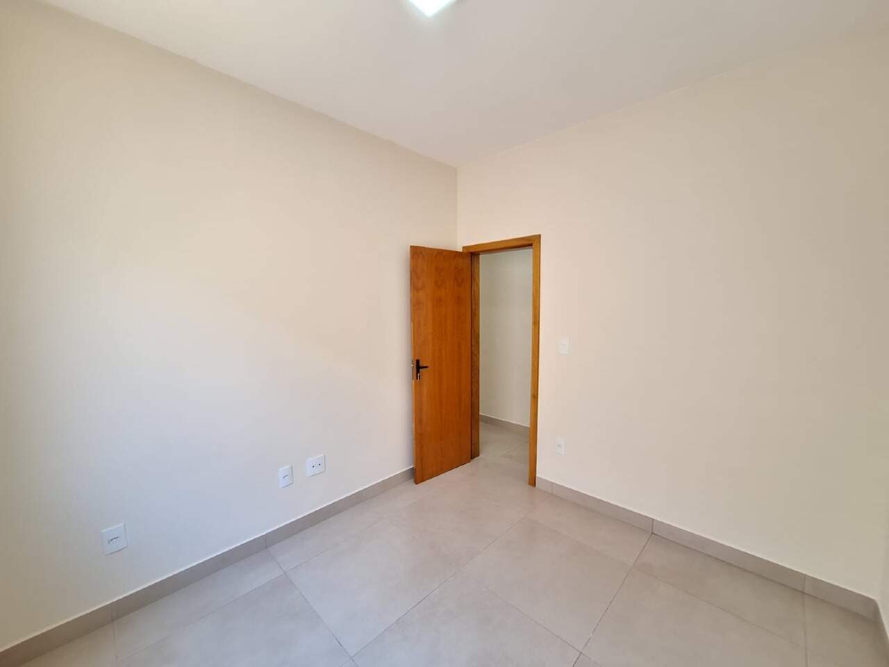 CASA para aluguel no SION: 
