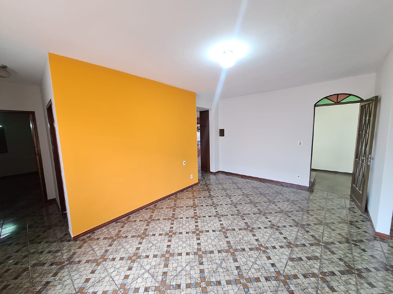 APARTAMENTO COM AREA para aluguel no LOURDES: 