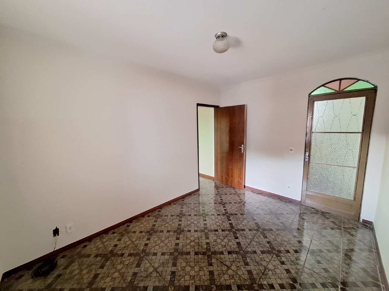 APARTAMENTO COM AREA para aluguel no LOURDES: 