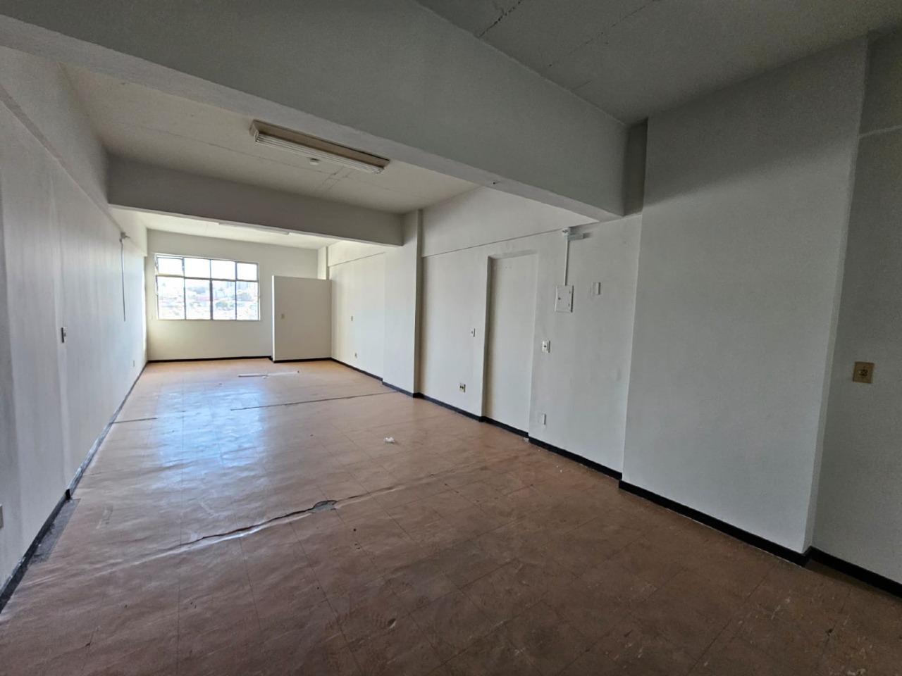 SALA COMERCIAL à venda no CENTRO: 