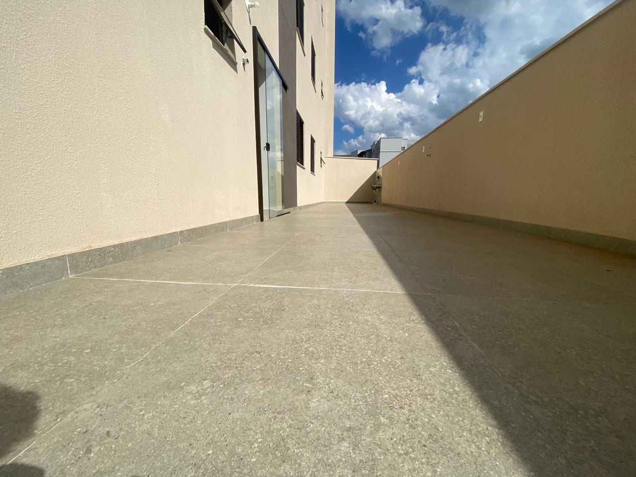 APARTAMENTO COM AREA à venda no CERQUEIRA LIMA: 