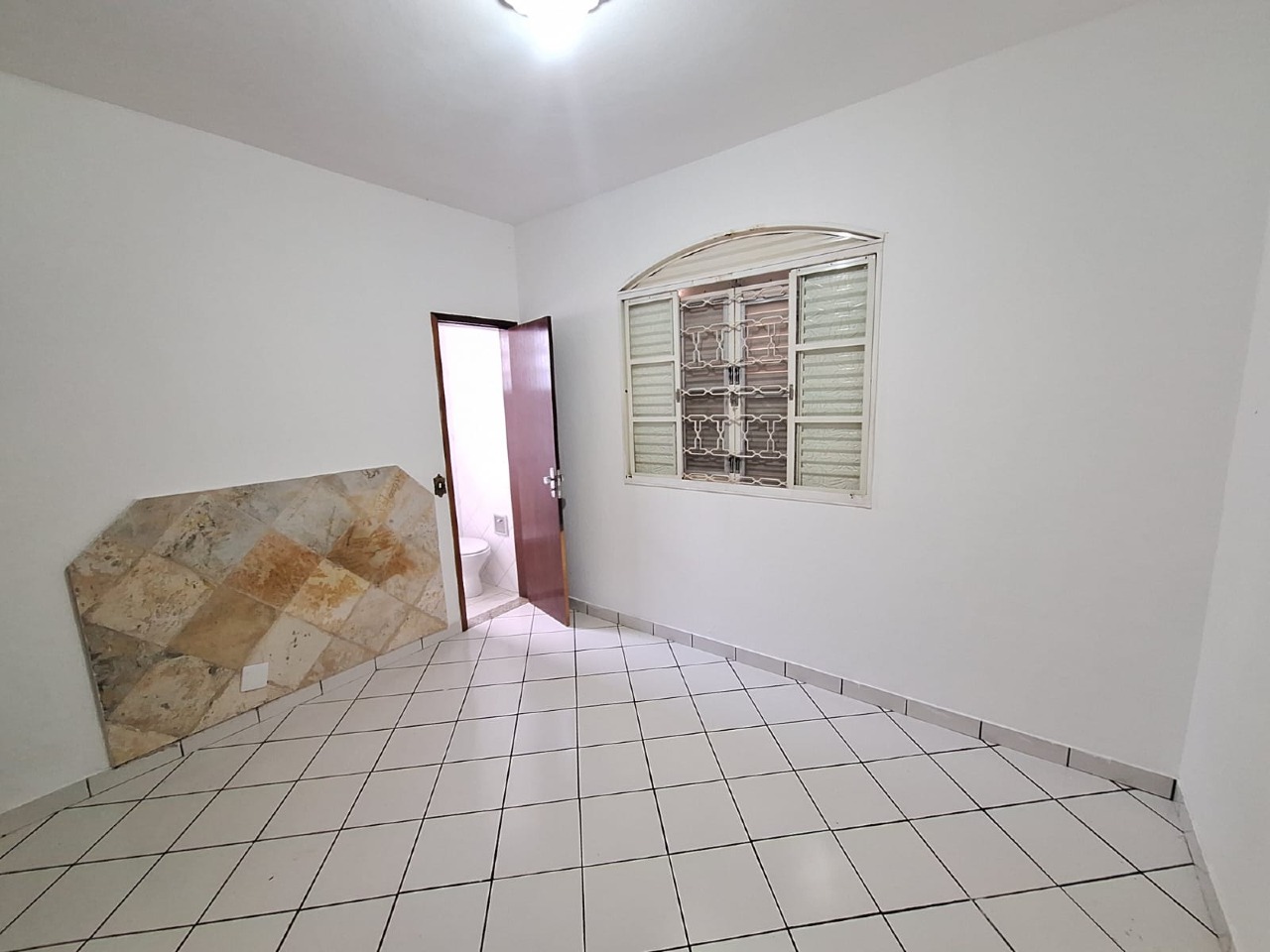 CASA para aluguel no Conjunto Habitacional Jadir Marinho: 