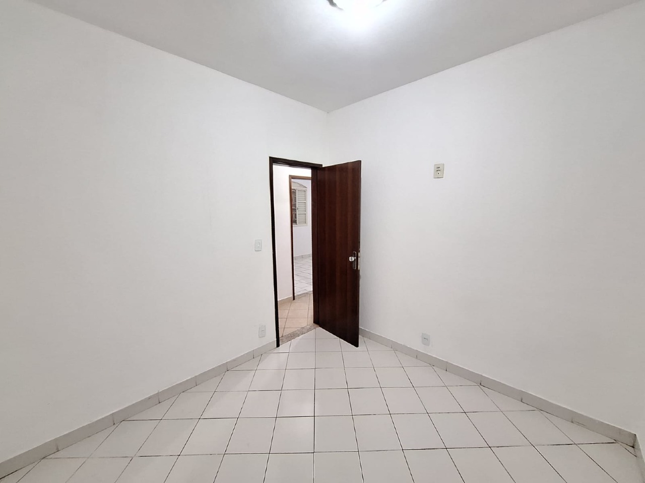 CASA para aluguel no Conjunto Habitacional Jadir Marinho: 