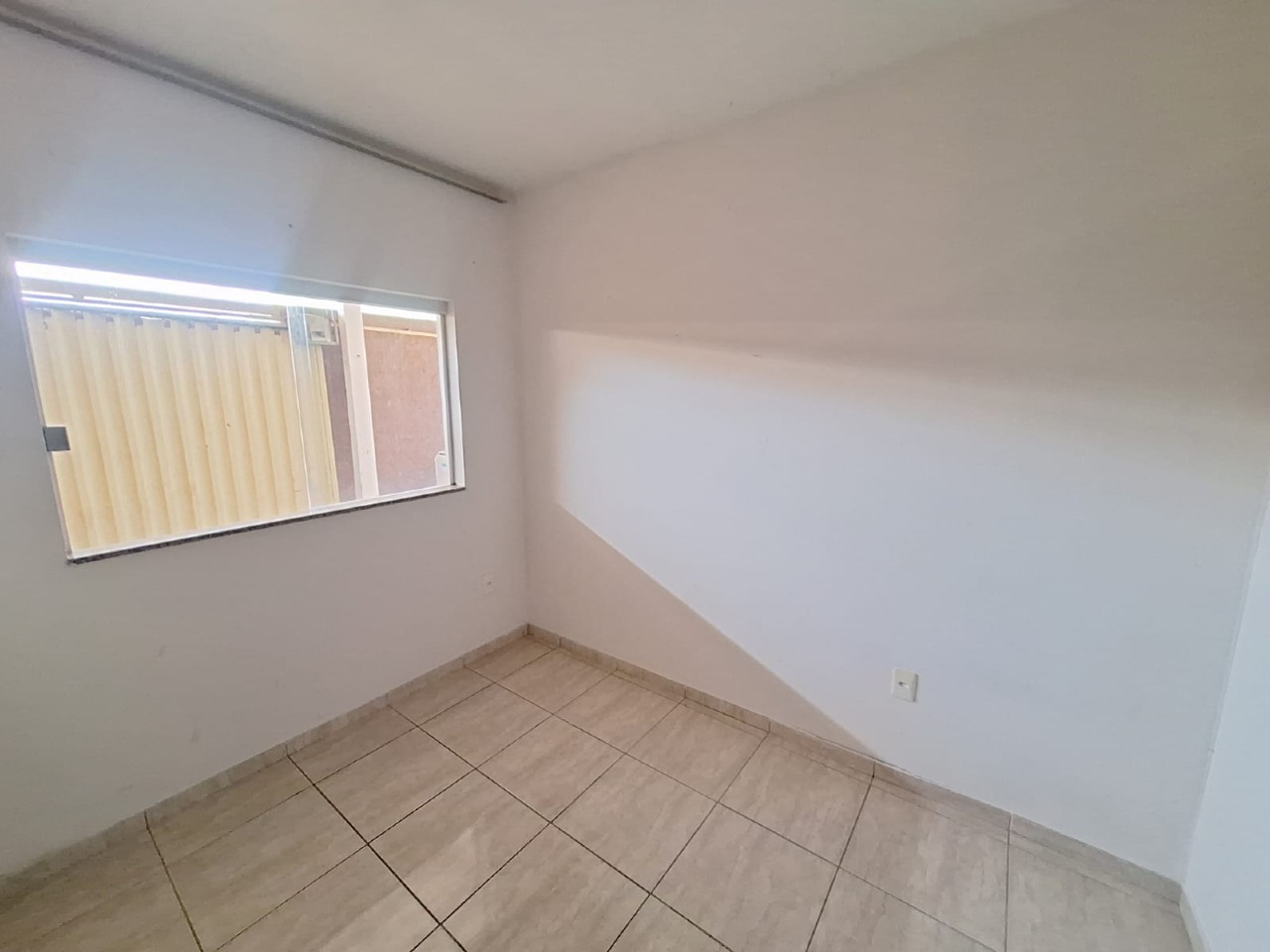 CASA para aluguel no Cidade Leonane: 