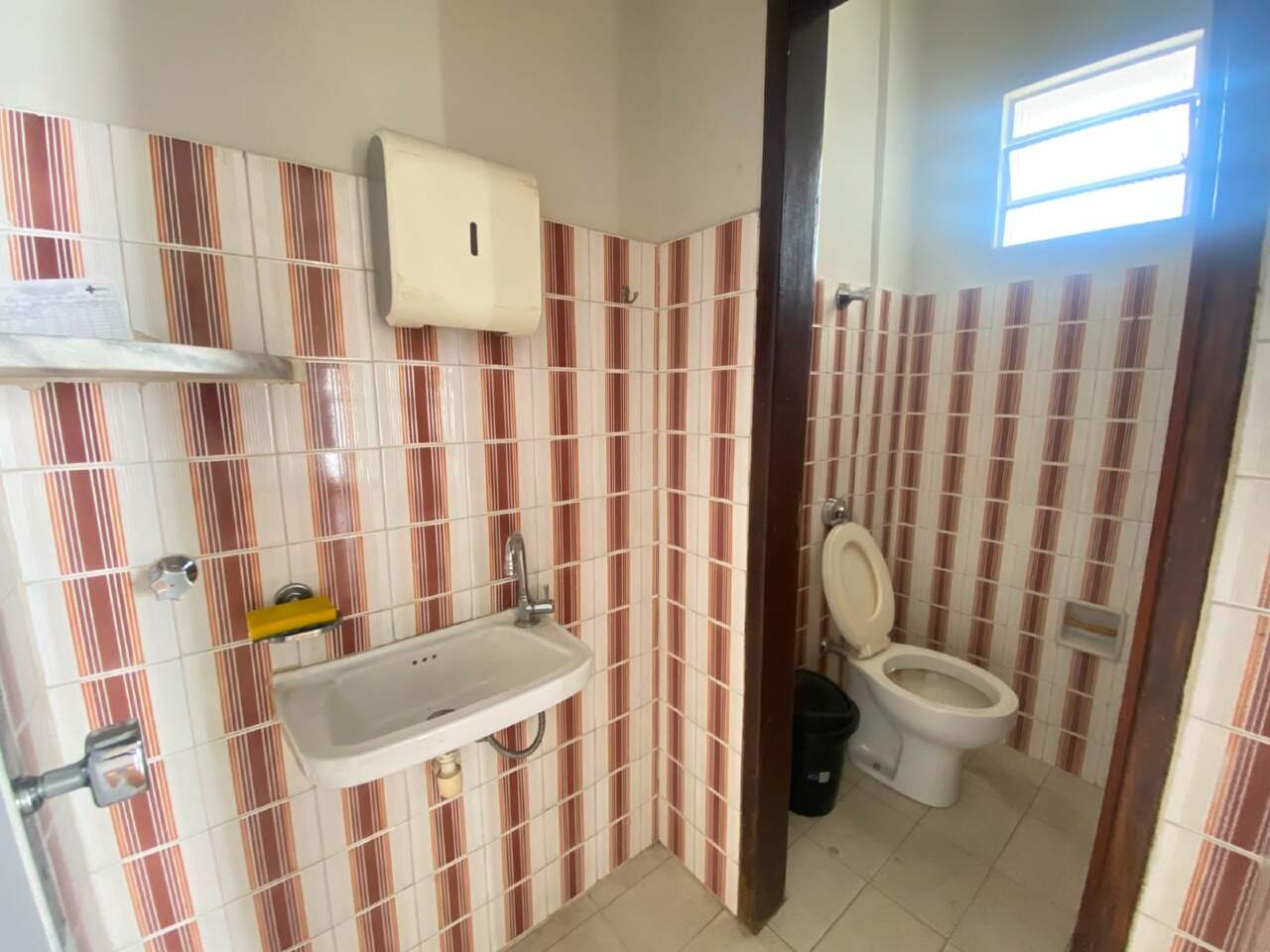SALA COMERCIAL para aluguel no CENTRO: 