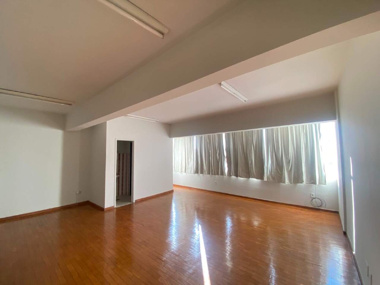 SALA COMERCIAL para aluguel no CENTRO: 