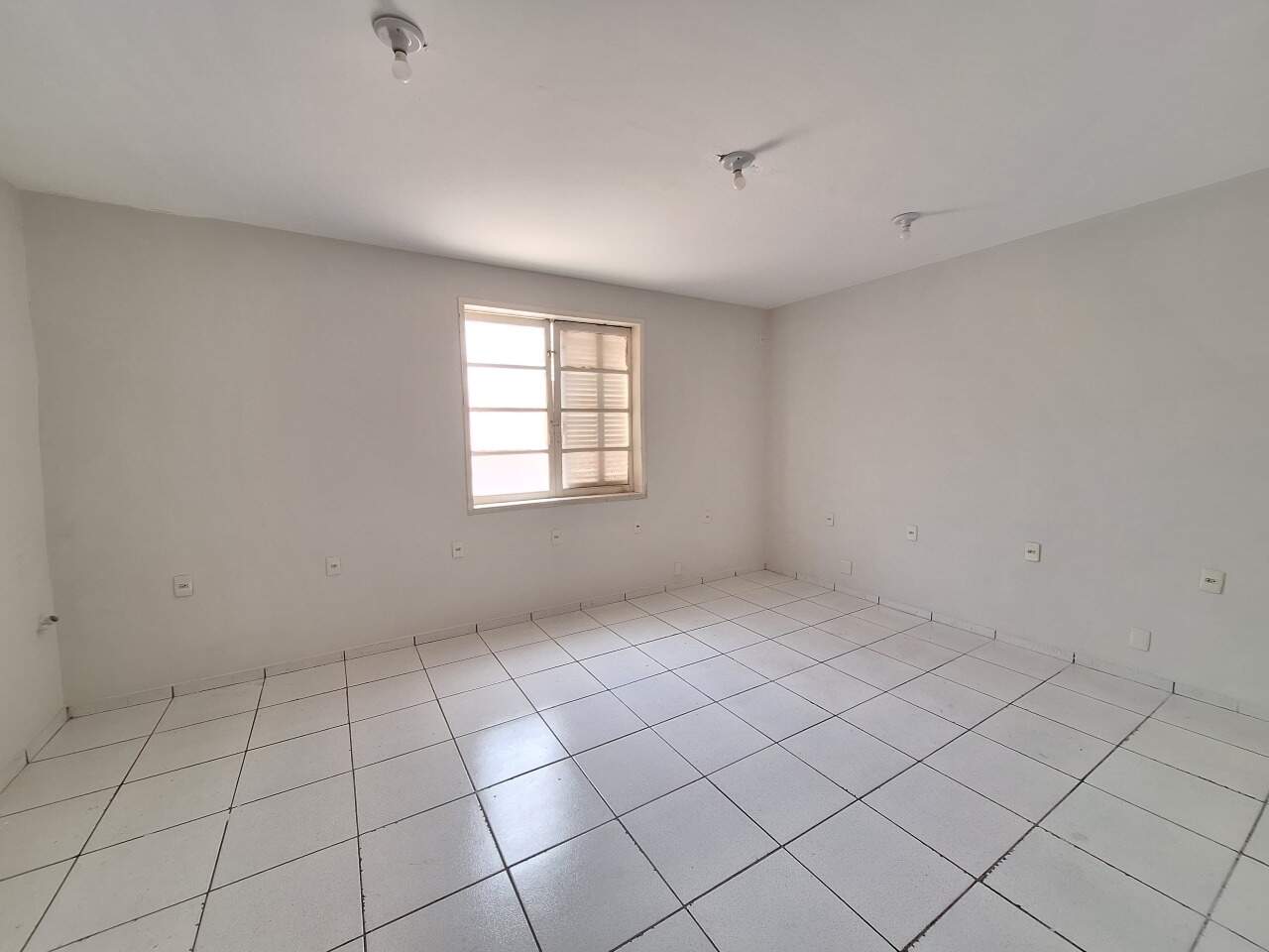 Casa Comercial para aluguel no CENTRO: 