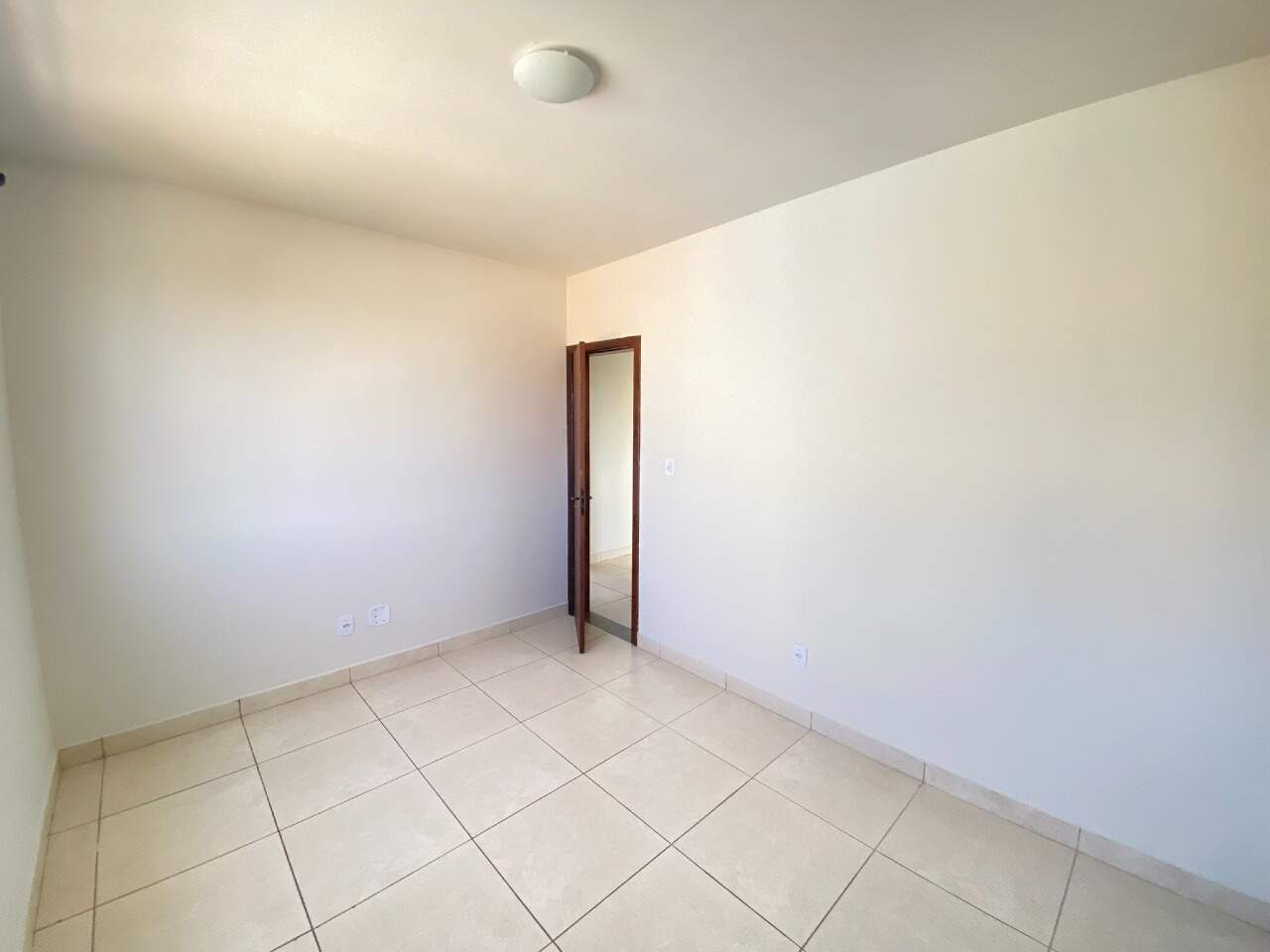 APARTAMENTO para aluguel no Parque Jardim Santanense: 