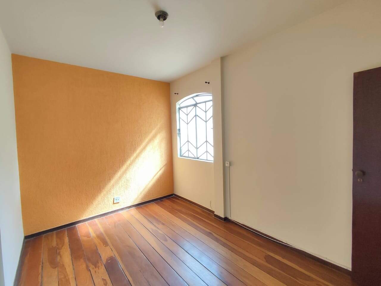 APARTAMENTO para aluguel no UNIVERSITARIO: 