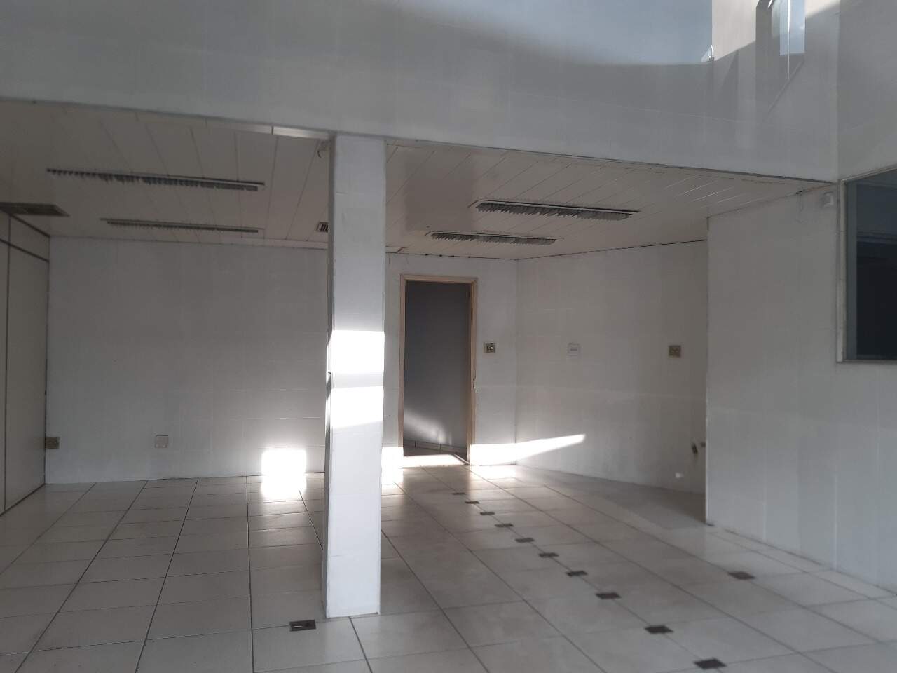 LOJA para aluguel no CENTRO: 