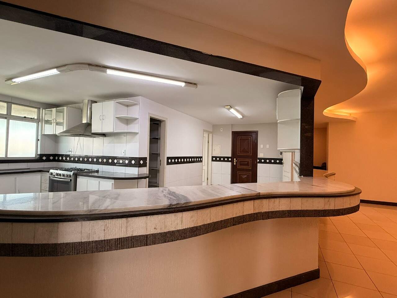 APARTAMENTO COM AREA à venda no CERQUEIRA LIMA: 