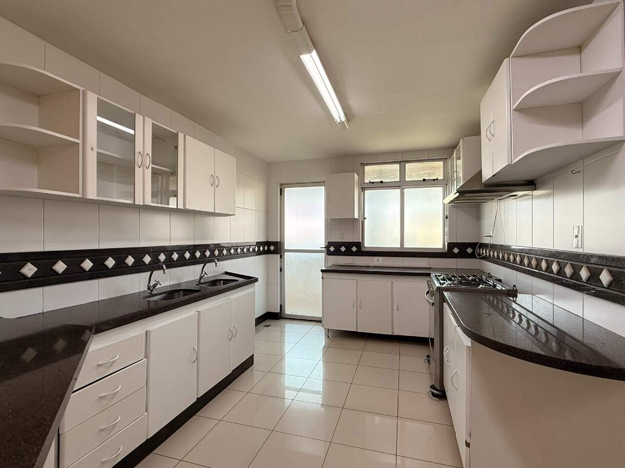 APARTAMENTO COM AREA à venda no CERQUEIRA LIMA: 