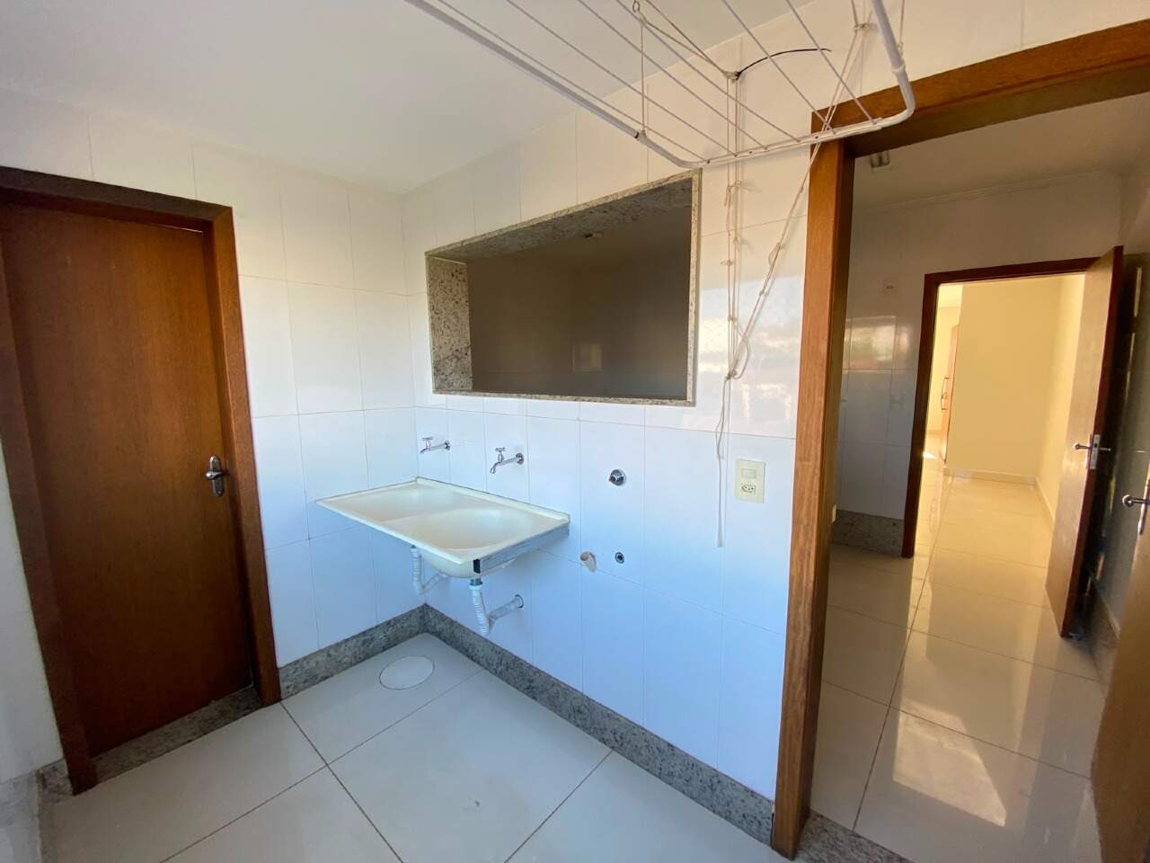 APARTAMENTO para aluguel no GRAÇAS: 