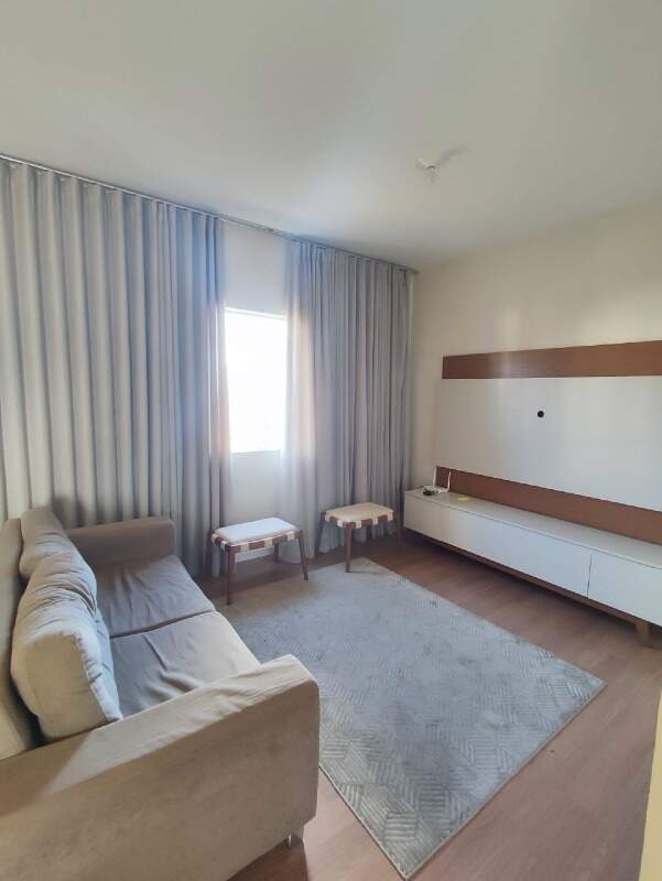APARTAMENTO COM AREA para aluguel no Parque Jardim Santanense: 