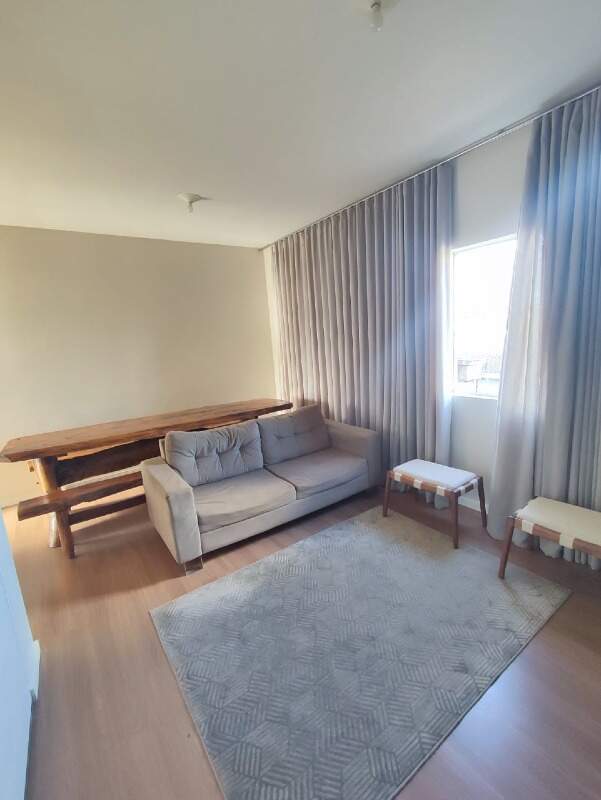 APARTAMENTO COM AREA para aluguel no Parque Jardim Santanense: 