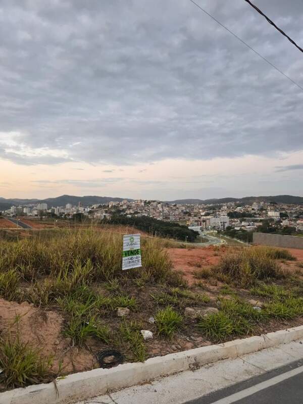 LOTE à venda no MONTE CARLO - LOTEAMENTO: 