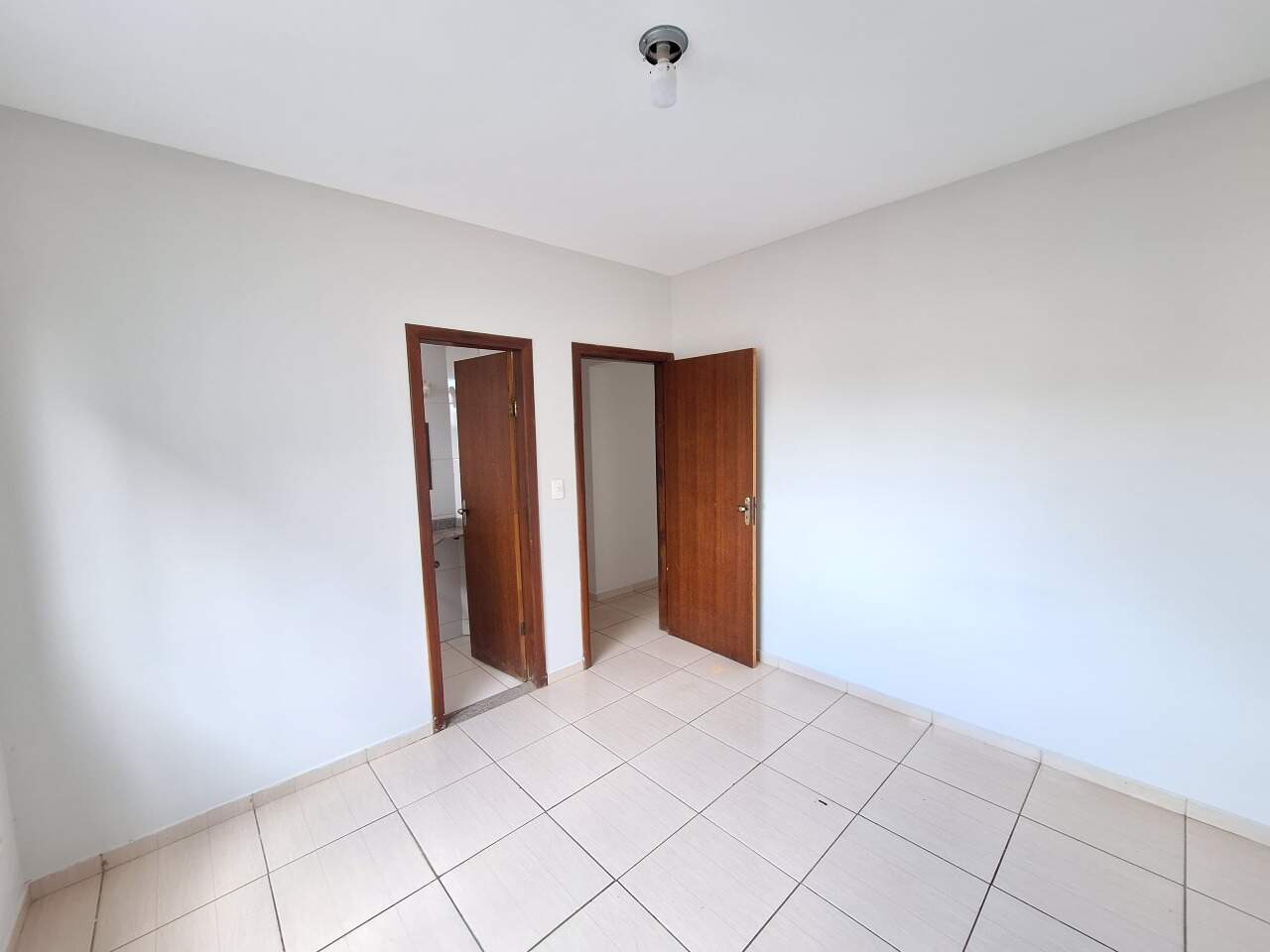 APARTAMENTO para aluguel no Conjunto Habitacional Jadir Marinho: 