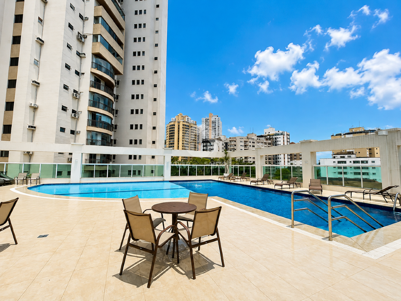 Apartamento Alto Padrão, 2 Suítes, Sacada com Churrasqueira e 2 Vagas na Ponta da Praia – Santos/SP em Ponta da Praia, Santos — foto 32