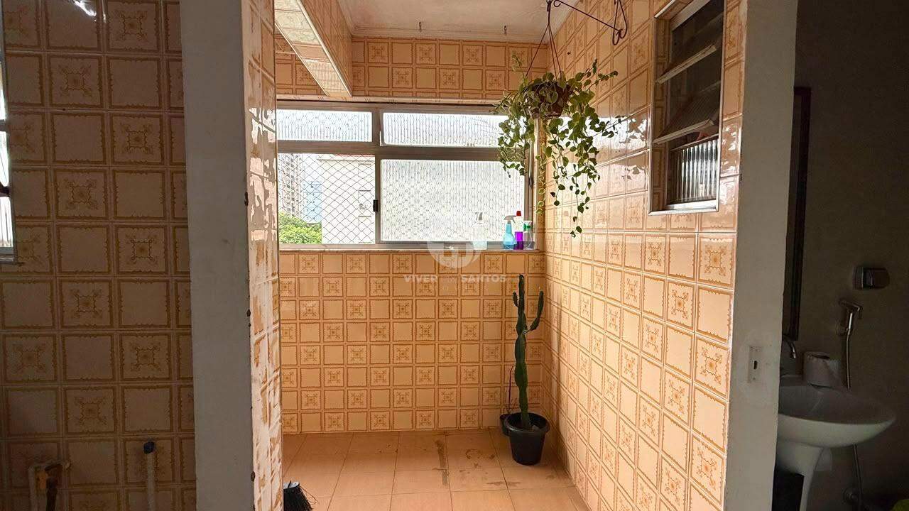 Apartamento 2 Dormitórios, 1 Vaga, de Frente e Elevador no Embaré - Santos SP em Embaré, Santos — foto 19