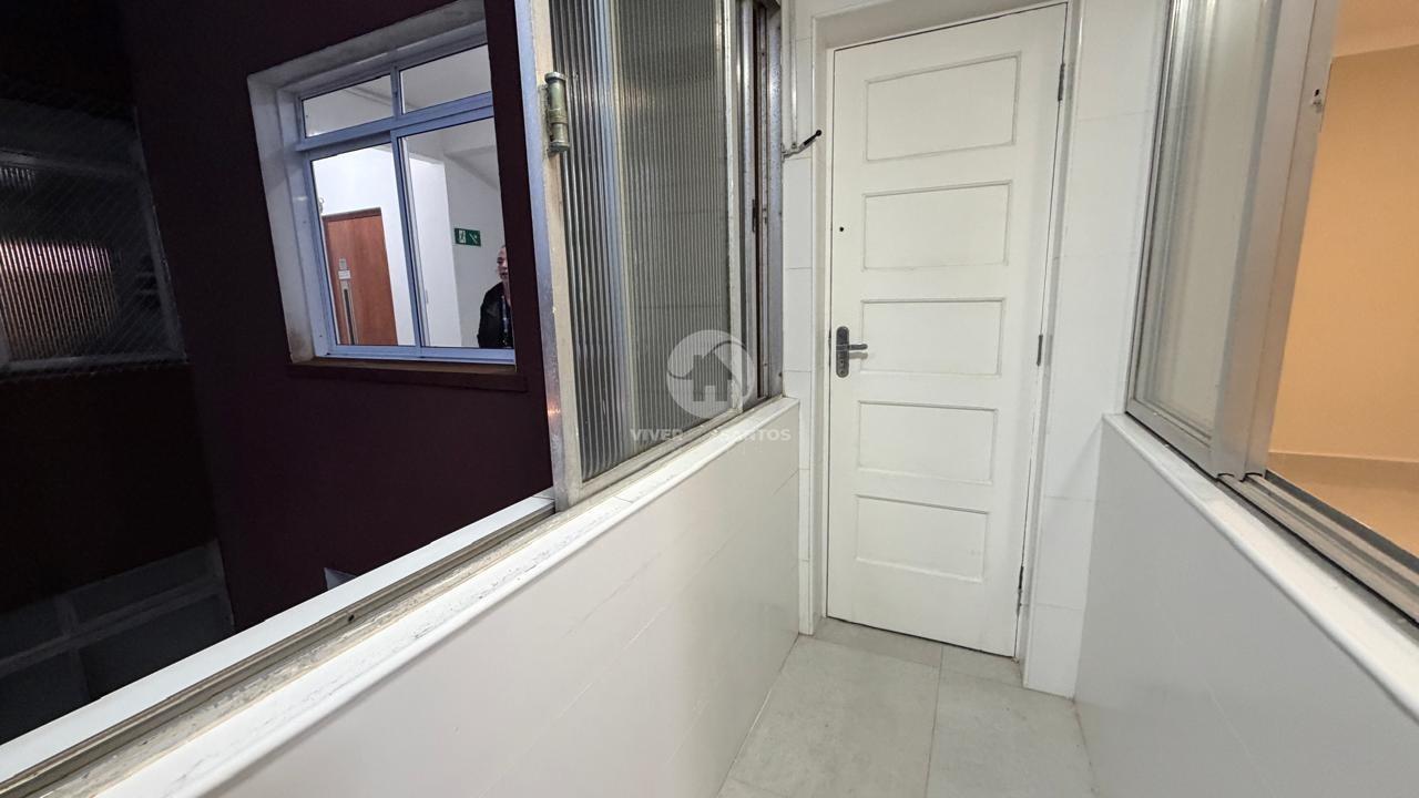 Apartamento Reformado, 2 Dormitórios, Cozinha Planejada e Próximo à Praia no Gonzaga – Santos/SP em Gonzaga, Santos — foto 20
