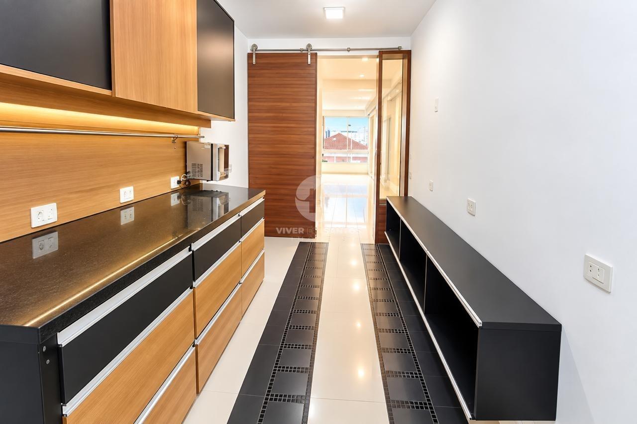 Apartamento de Frente, 2 Dormitórios, Sacada e a 1 Quadra da Praia no Boqueirão – Santos/SP em Boqueirão, Santos — foto 11