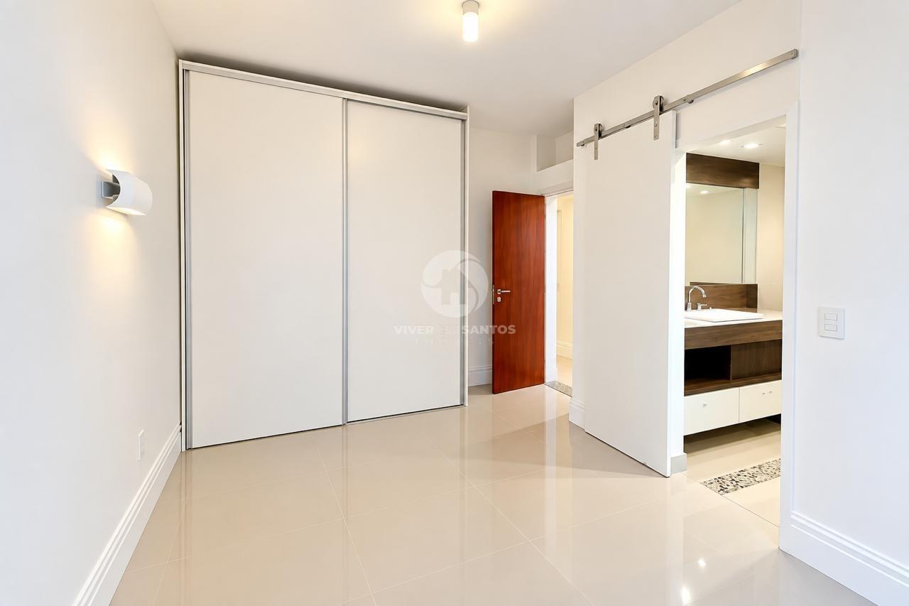 Apartamento de Frente, 2 Dormitórios, Sacada e a 1 Quadra da Praia no Boqueirão – Santos/SP em Boqueirão, Santos — foto 7