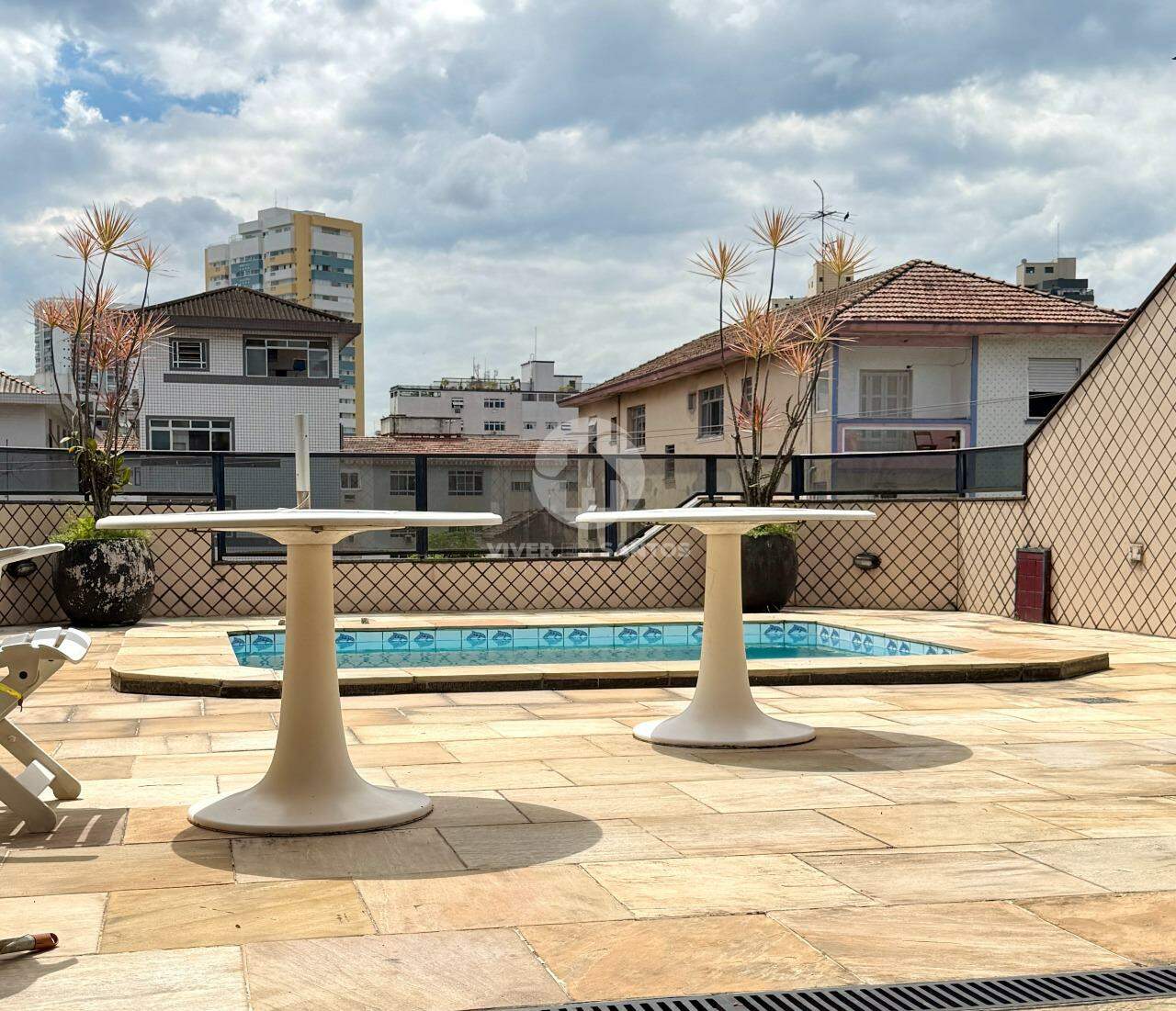 Casa Triplex Sobreposta Alta 4 Dormitórios, Churrasqueira e Piscina no Embaré - Santos SP em Embaré, Santos — foto 17