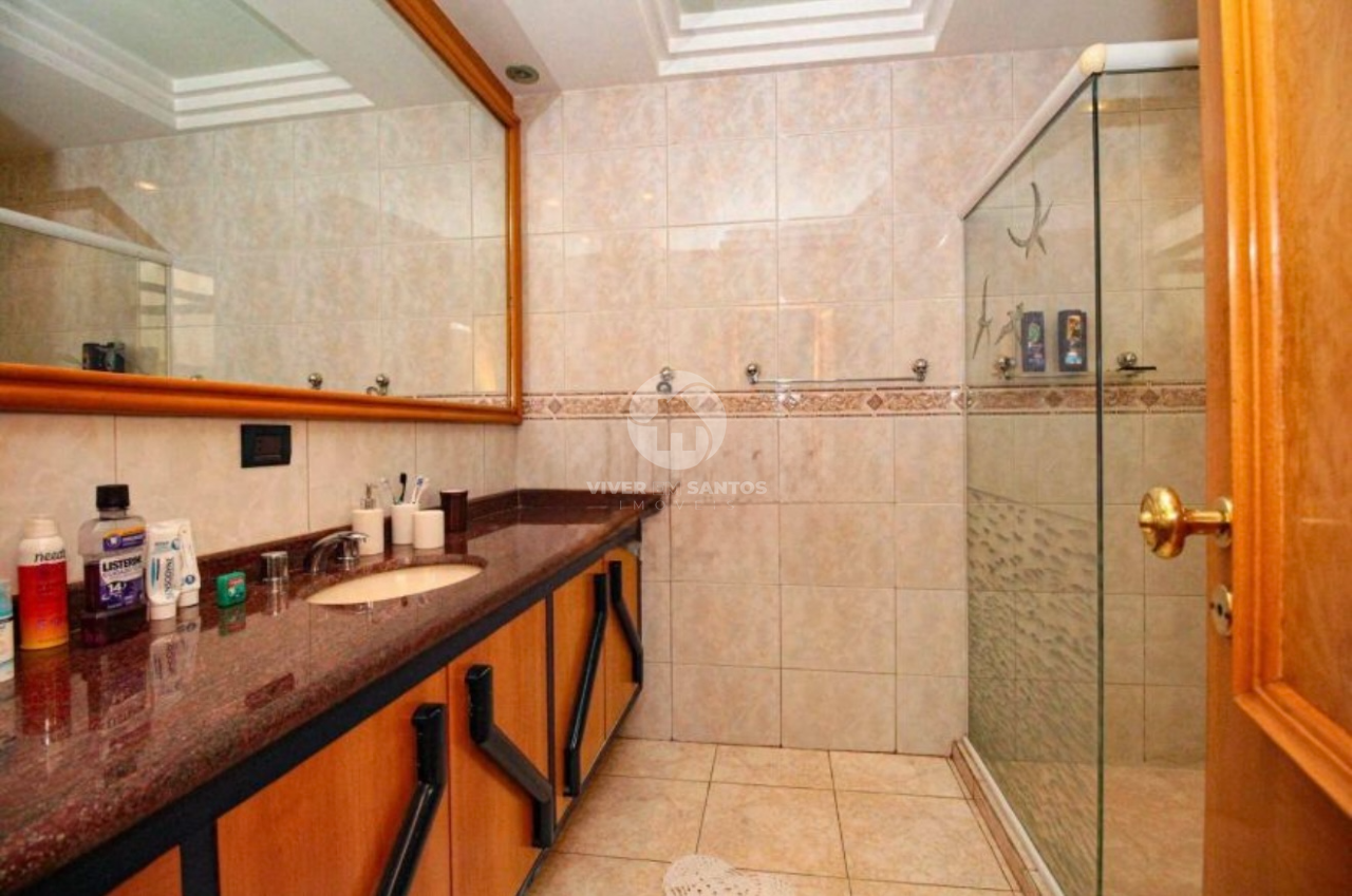 Casa Triplex Sobreposta Alta 4 Dormitórios, Churrasqueira e Piscina no Embaré - Santos SP em Embaré, Santos — foto 27