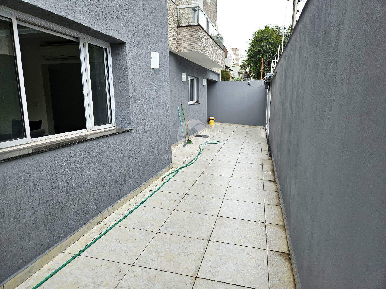 SOBRADO COM PISCINA A 3 QUADRAS DA PRAIA em José Menino, Santos — foto 11