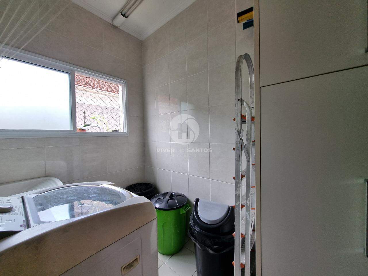 Casa Sobreposta no Bairro do Marapé em Marapé, Santos — foto 25